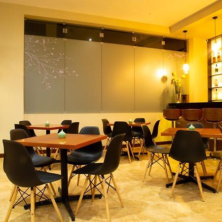Cordillera Hotel Уарас Екстериор снимка