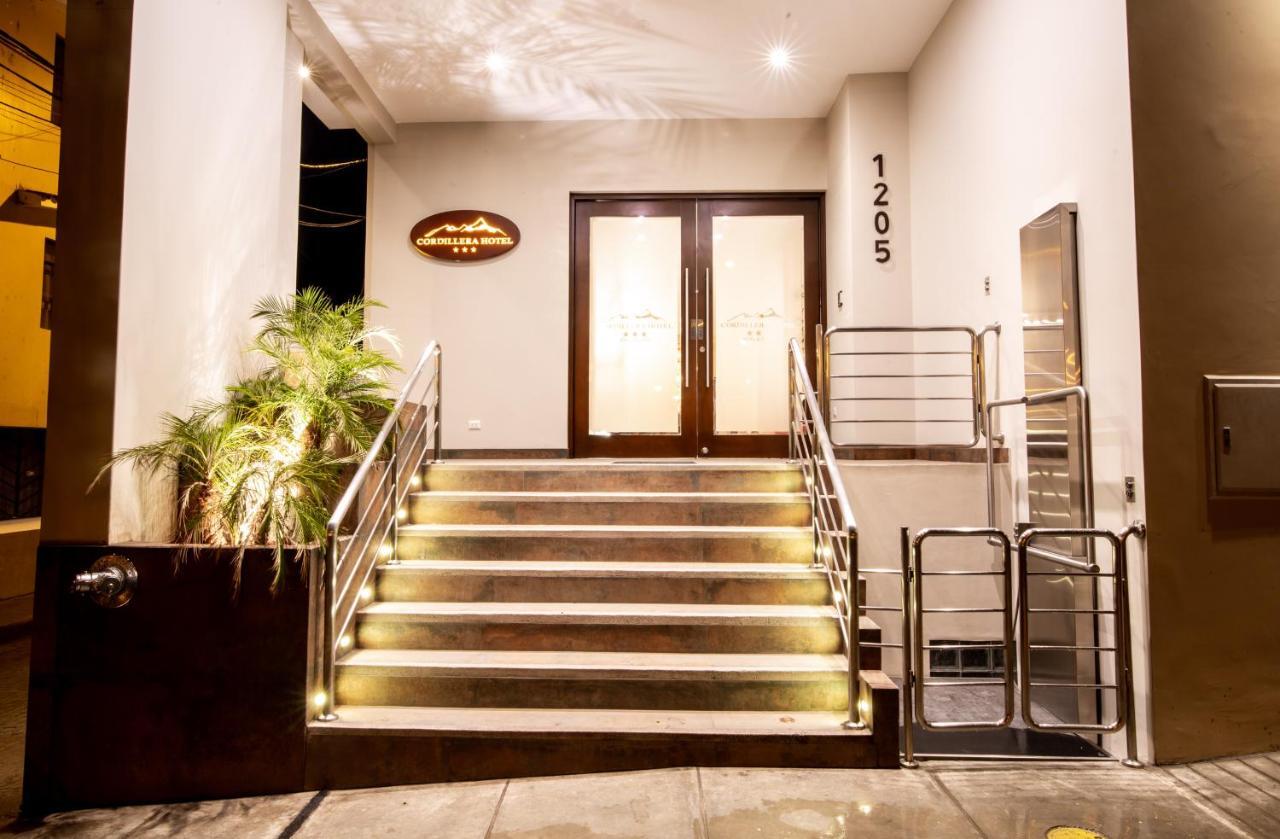 Cordillera Hotel Уарас Екстериор снимка